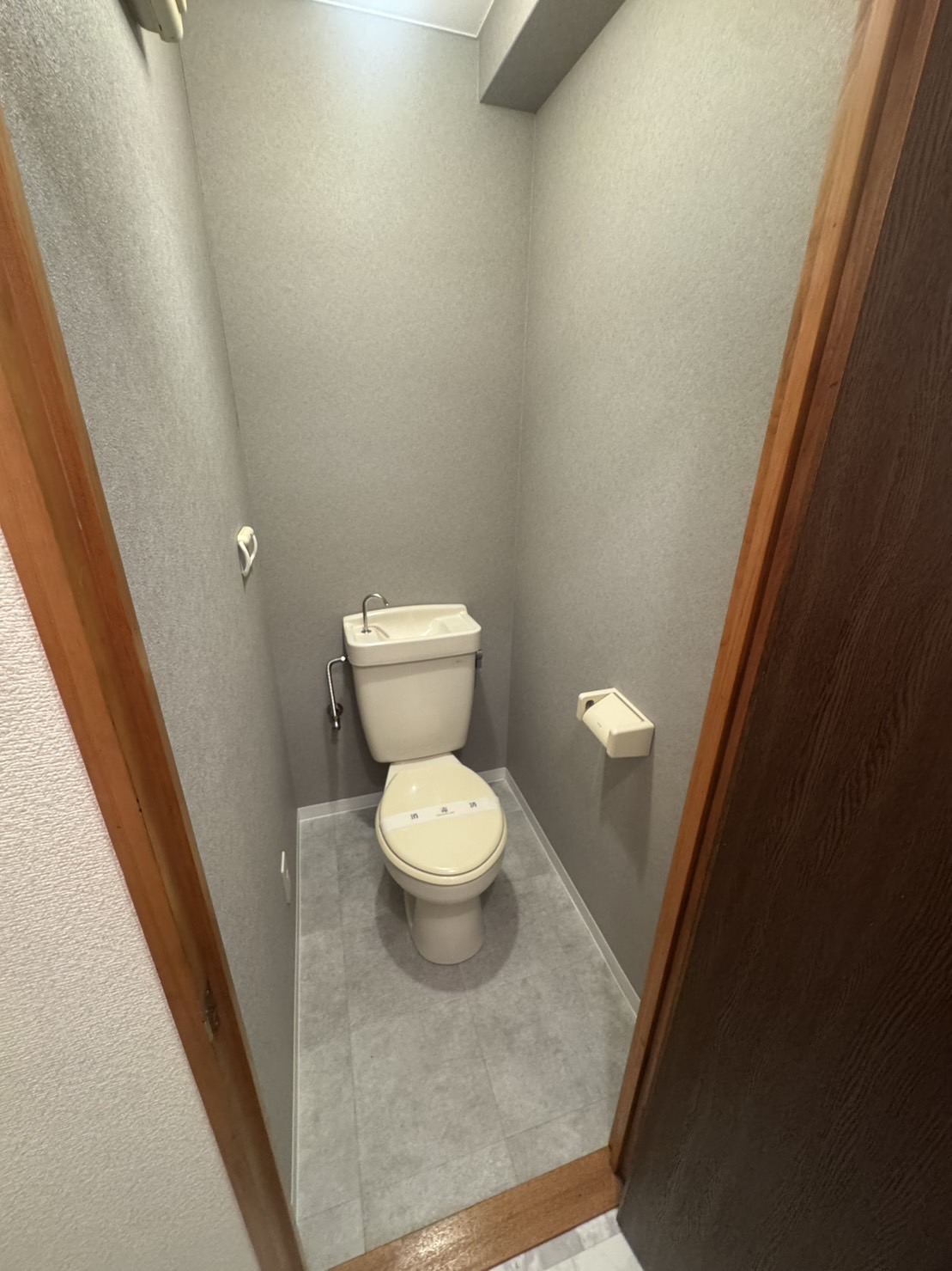 トイレ内装 After