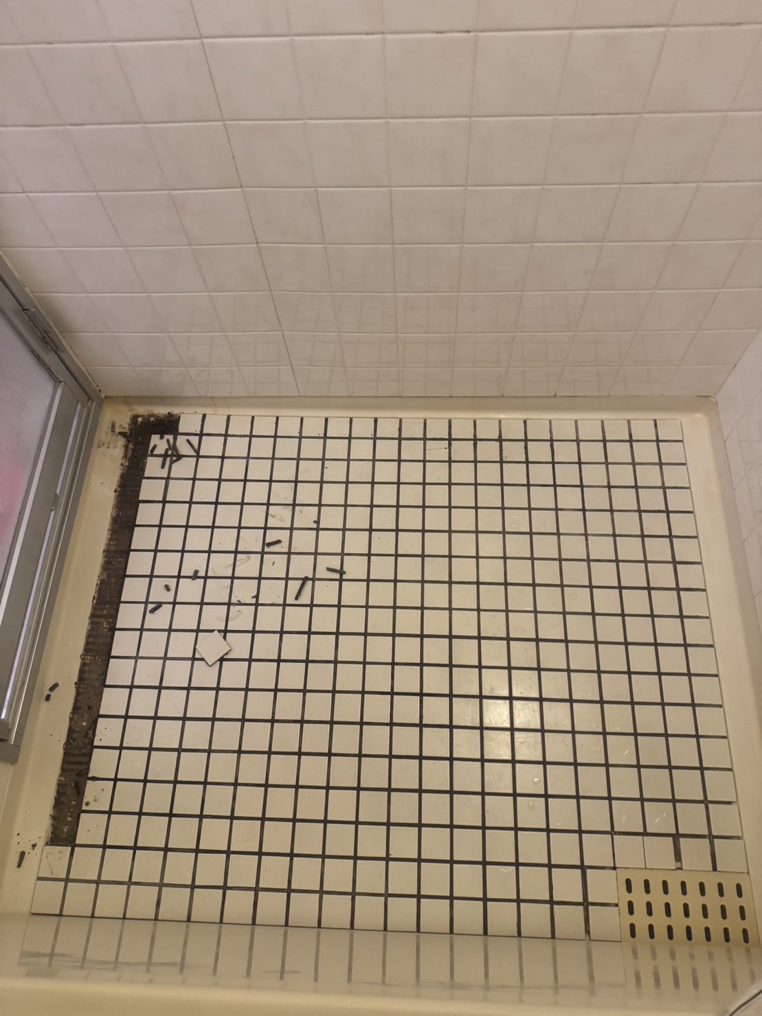 浴室 Before